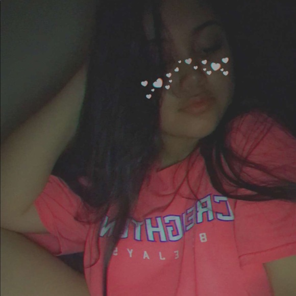 Meet your Posher, Yasmine - Picture 1 of 2